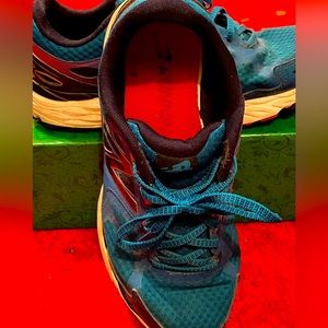 New balance  men's  size 8.5 turquoise blue Pre-owned